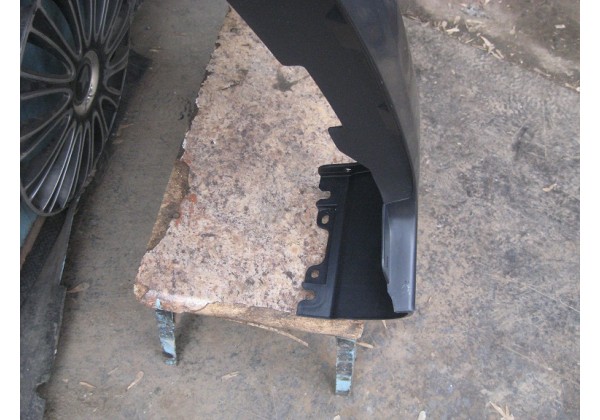 Крило праве Renault Clio III, 7701476103